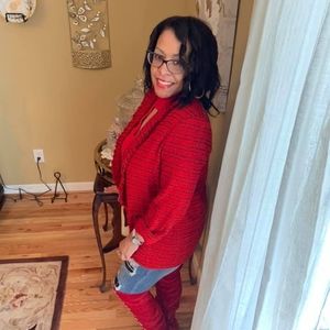 Meet your Posher, Laverne